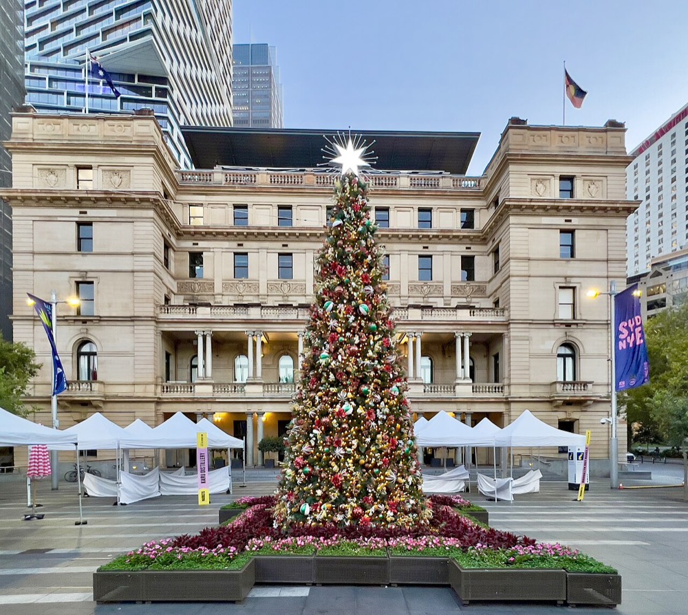 Customs House on Circular Quay with a giant Christmas tree out front