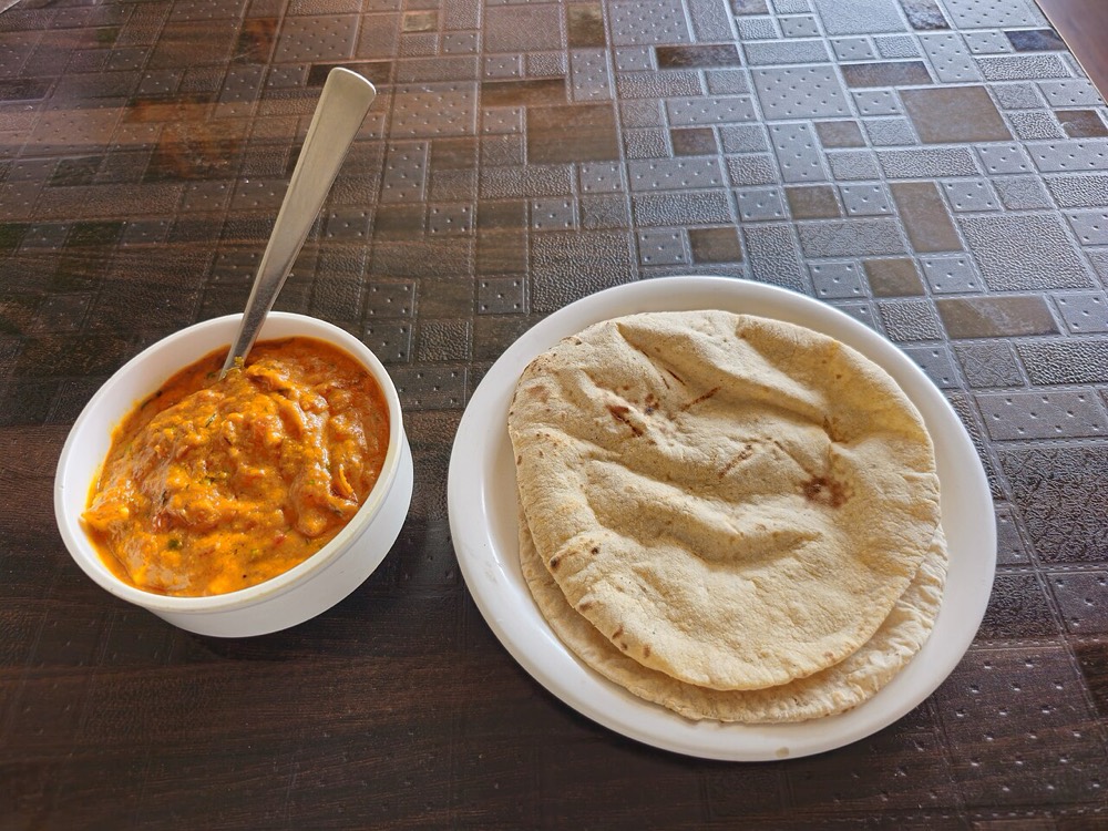 Paneer butter masala with soft rotis