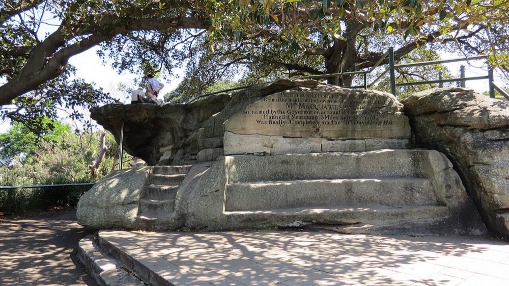 Farm Cove to Mrs Macquarie's Chair